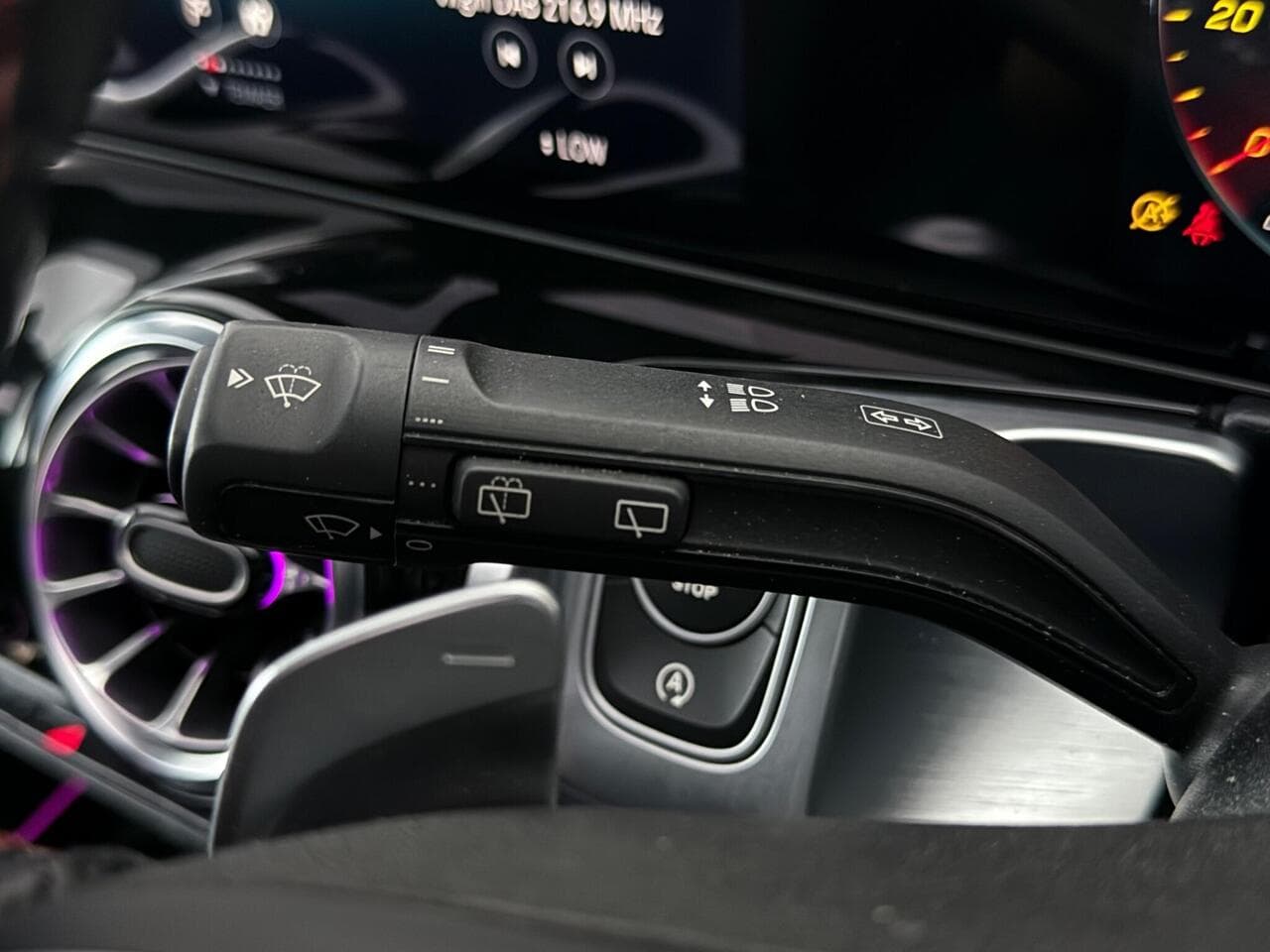 Mercedes-Benz GLB thumbnail Misc Controls
