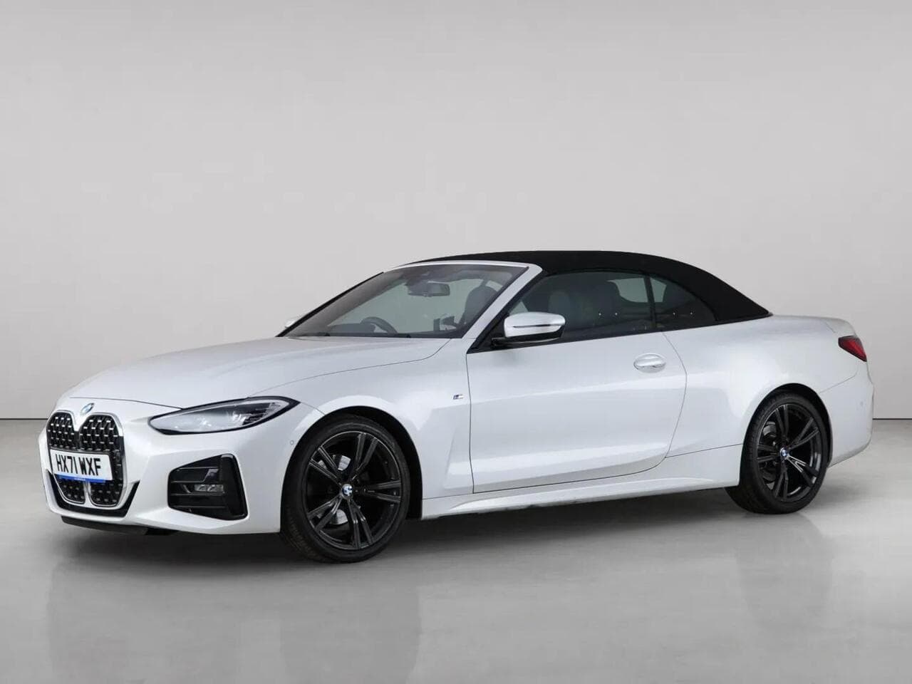 BMW 4 Series thumbnail Front Left