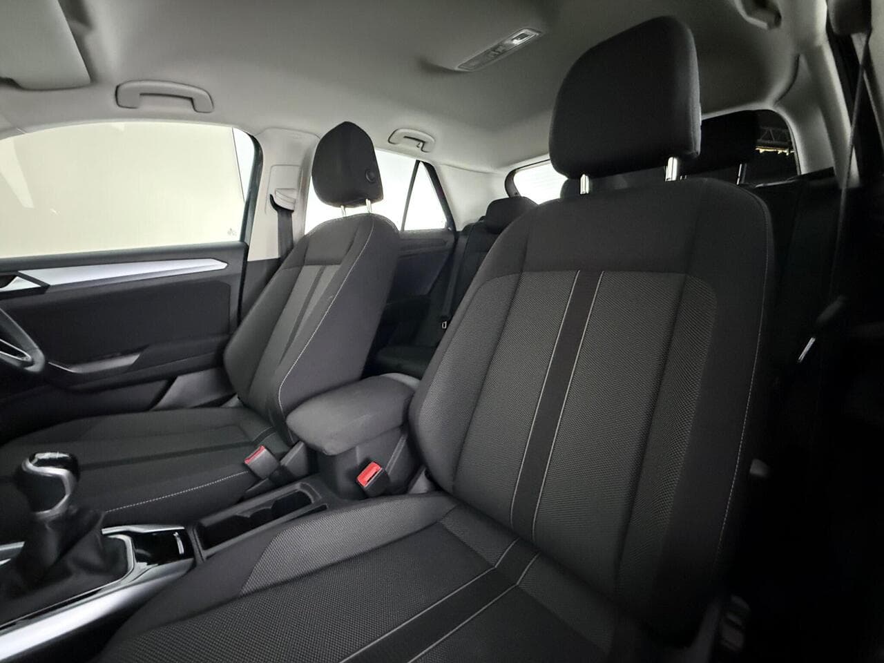 Volkswagen T-Roc thumbnail Seat Front Passenger