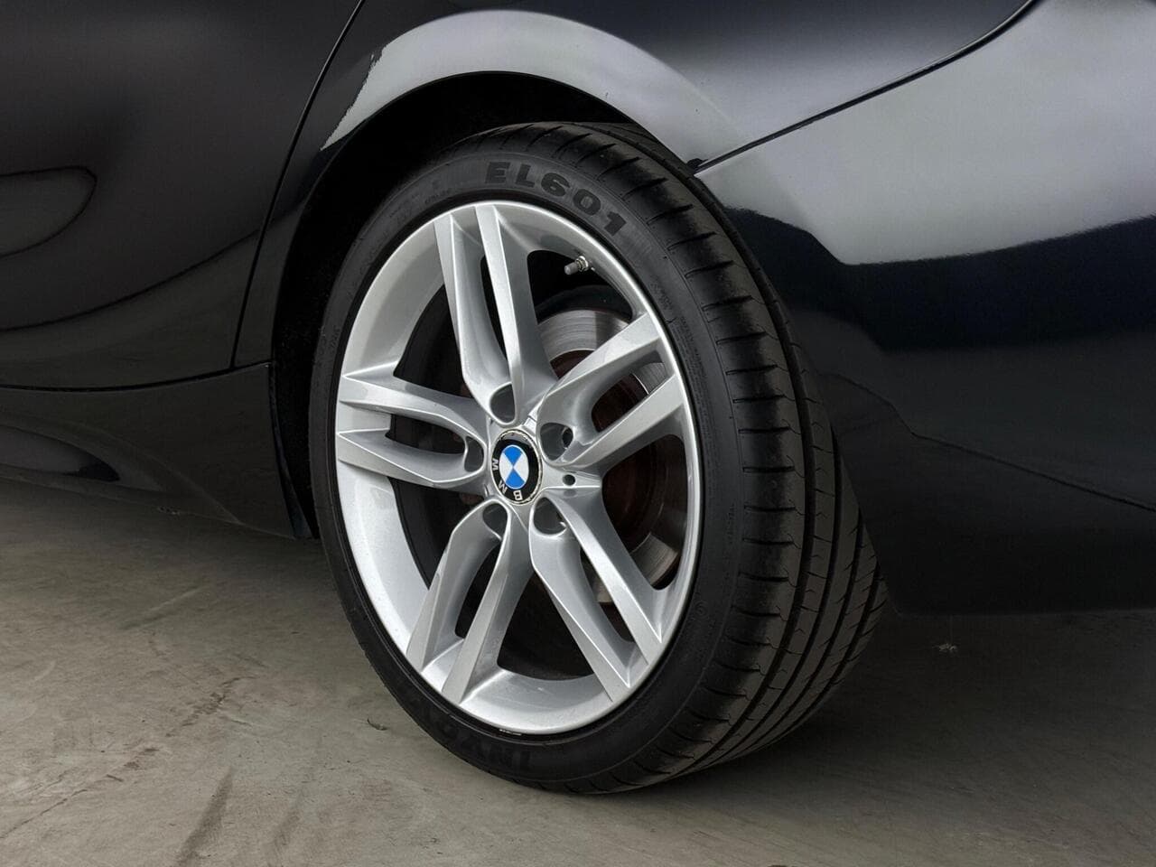BMW 1 Series thumbnail Wheel