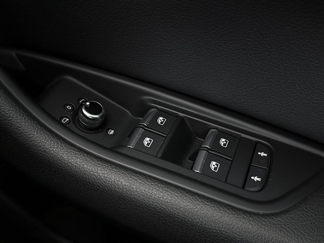 Audi A5 thumbnail Misc Controls