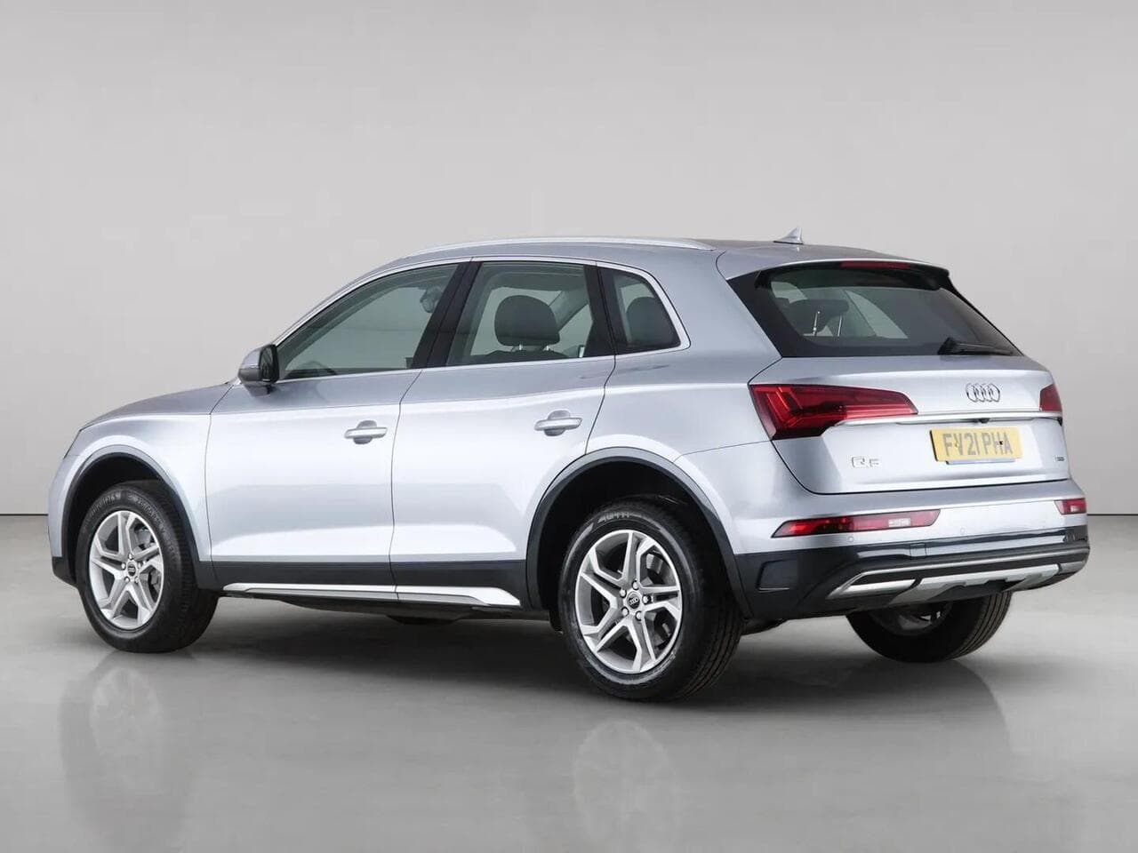Audi Q5 thumbnail Rear Left