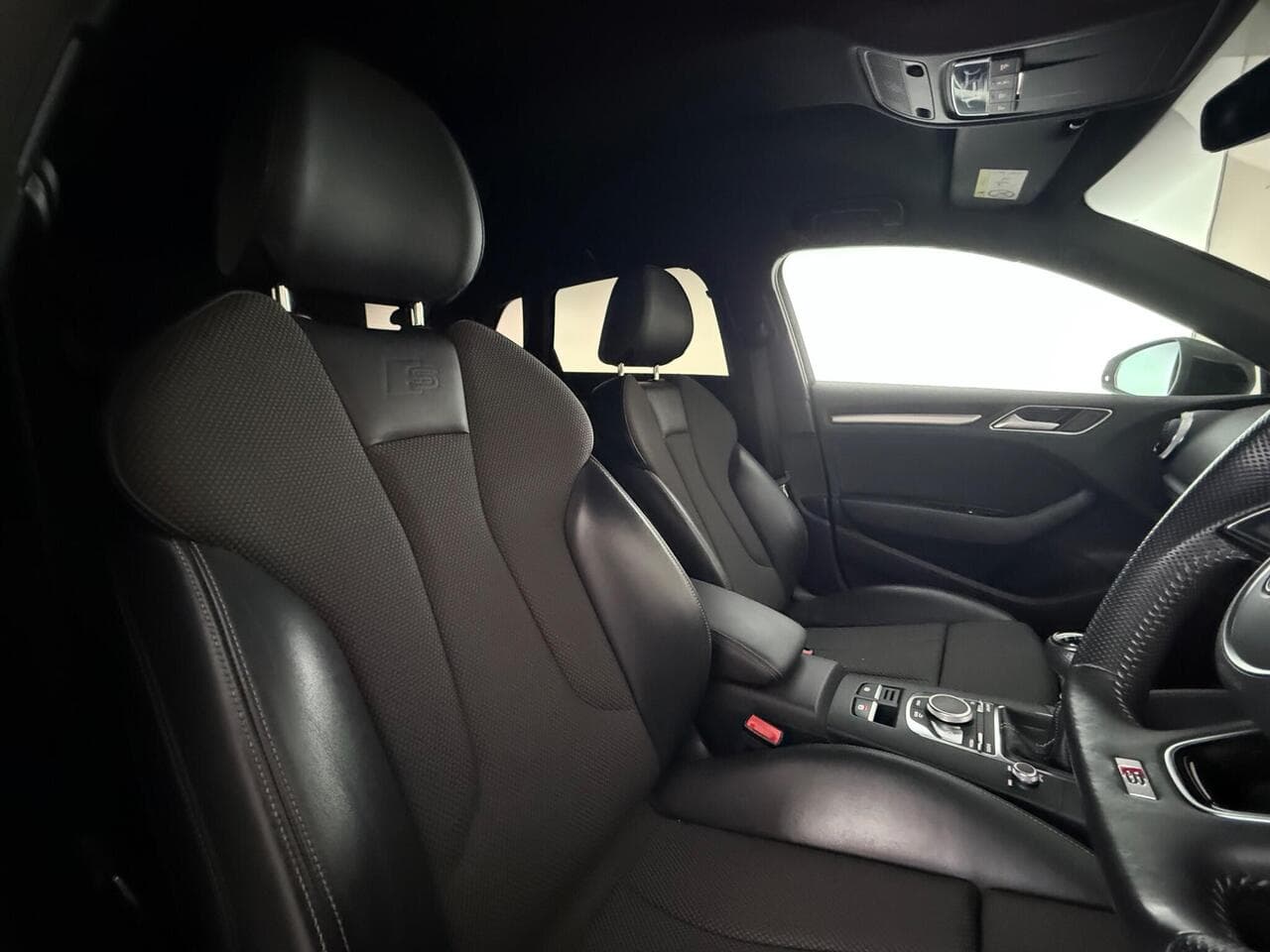 Audi A3 thumbnail Seat Driver