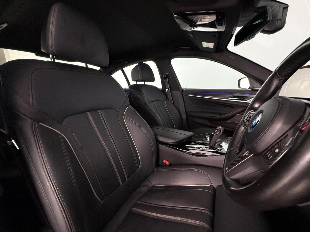BMW 5 Series thumbnail Seat Driver