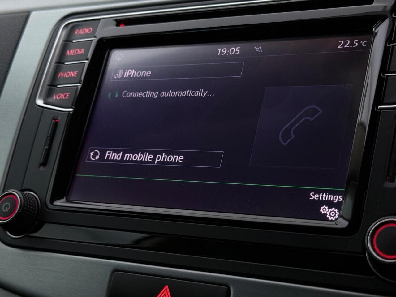 Volkswagen CC thumbnail Infotainment System