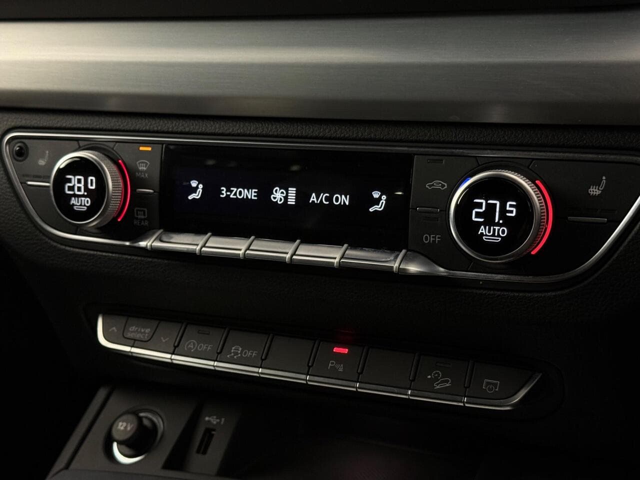Audi Q5 thumbnail Misc Controls