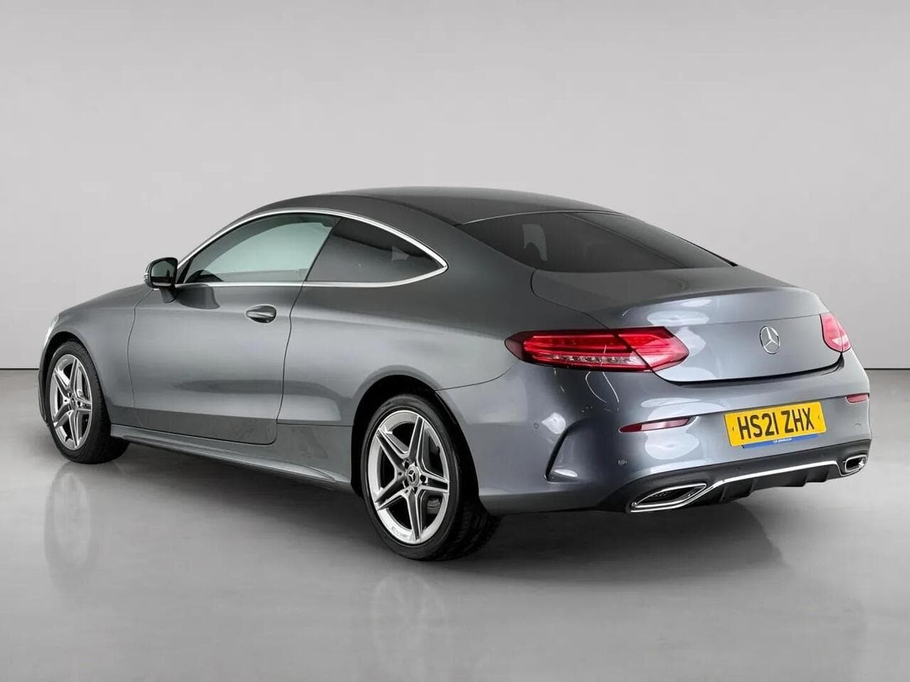 Mercedes-Benz C Class thumbnail Rear Left