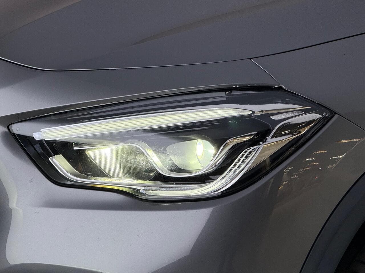 Mercedes-Benz GLA thumbnail Lights Front