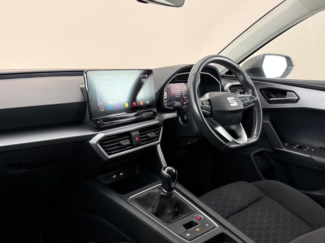 SEAT Leon thumbnail Interior Front