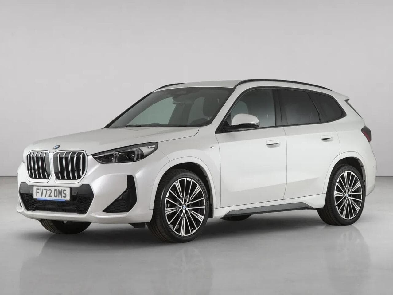 BMW X1 thumbnail Front Left