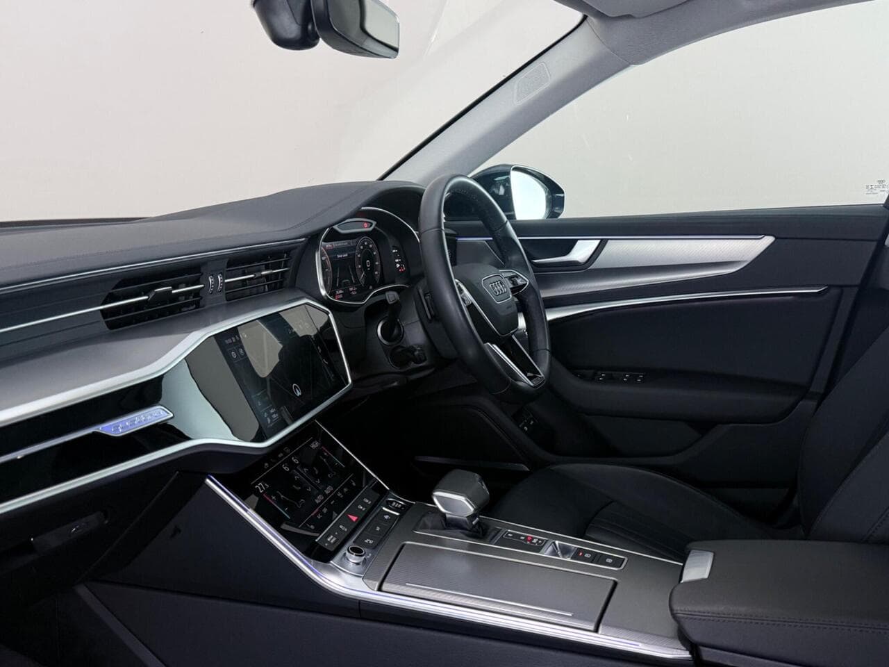 Audi A6 Avant thumbnail Interior Front