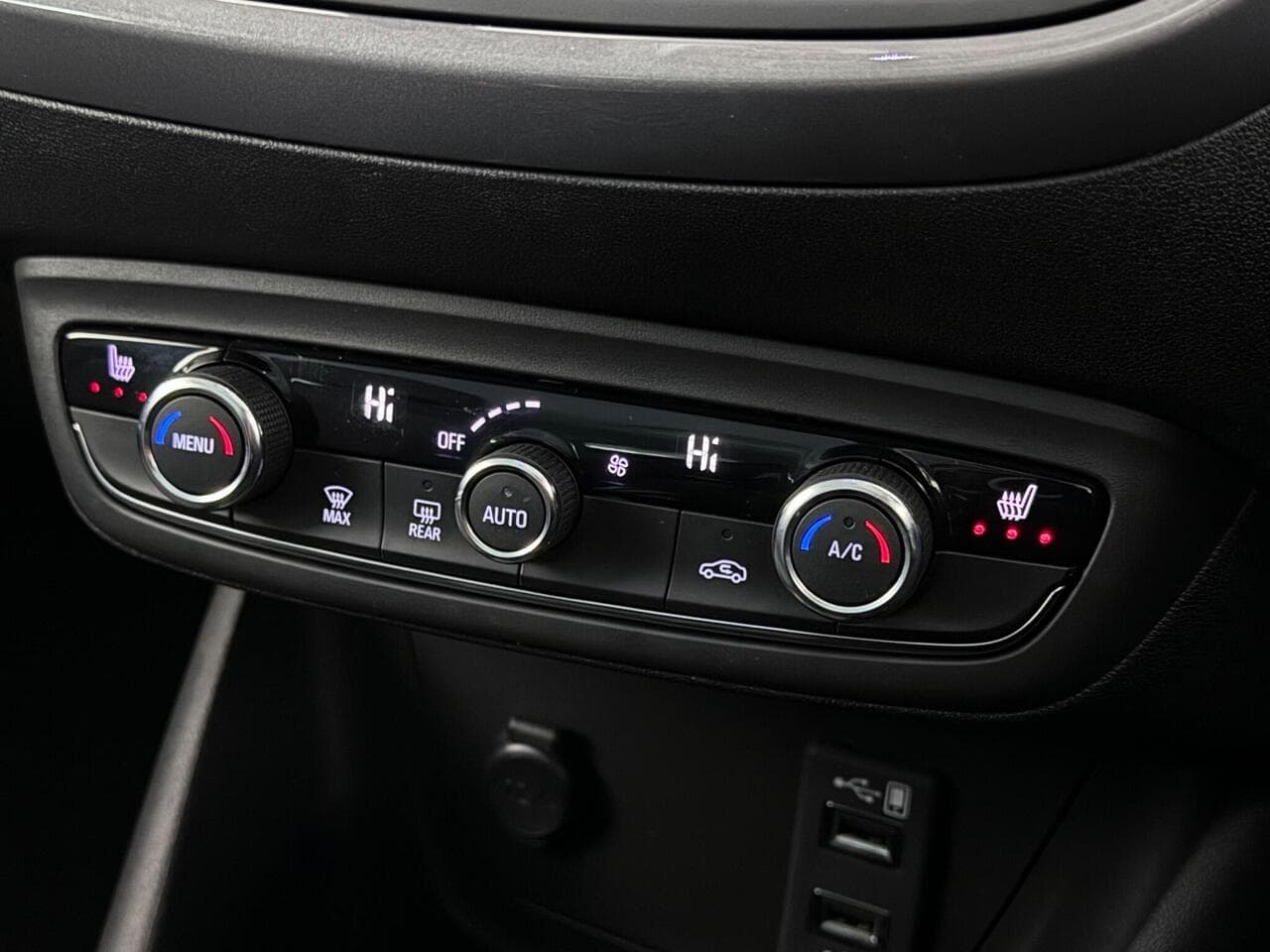 Vauxhall Crossland thumbnail Misc Controls