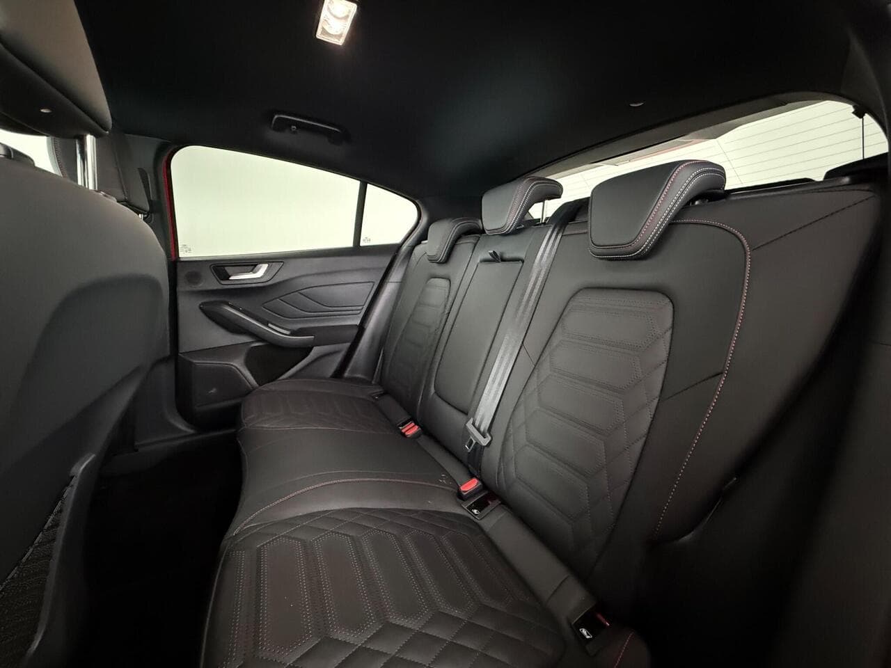 Ford Focus thumbnail Seats Rear