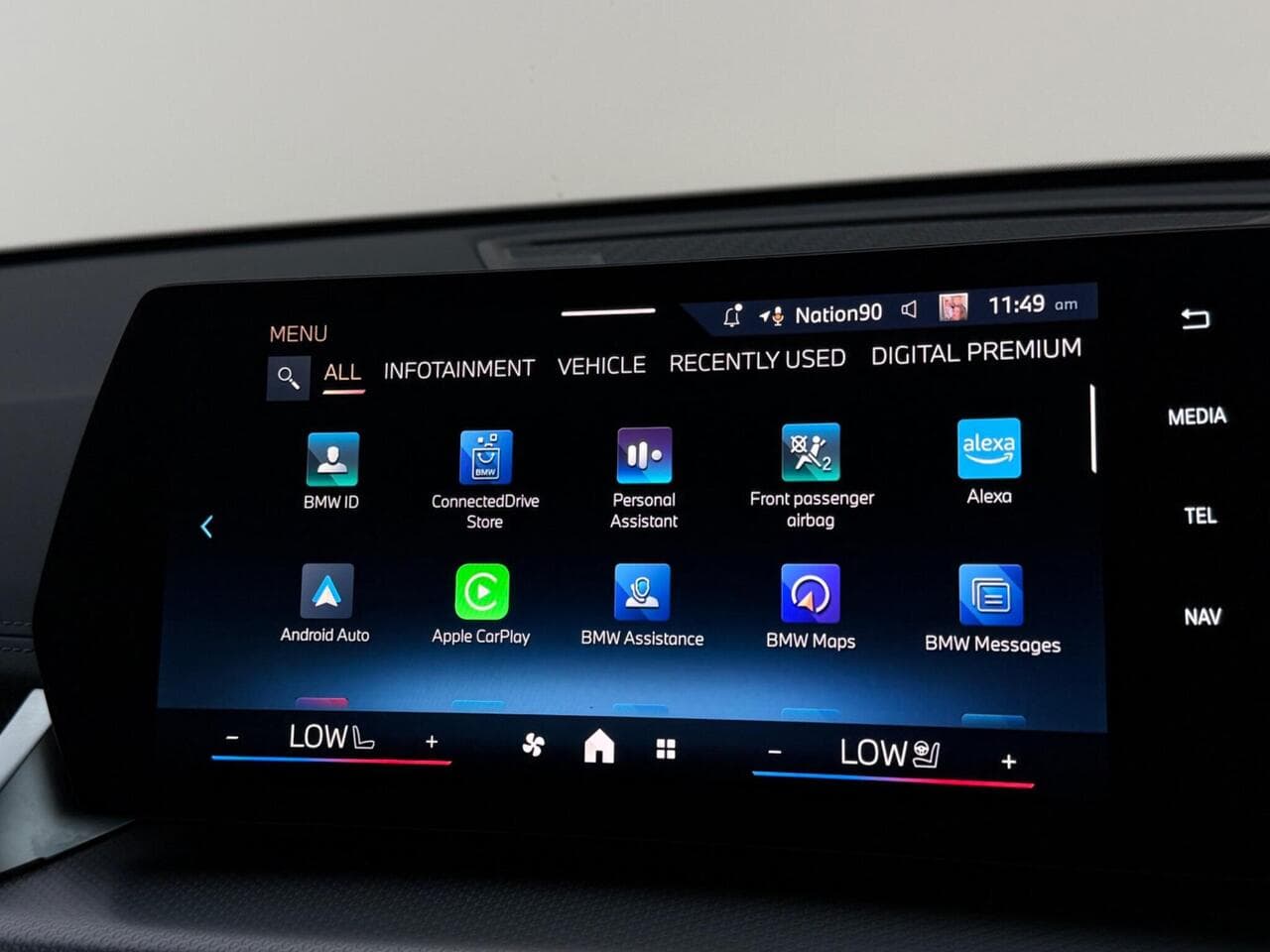 BMW X1 thumbnail Infotainment System