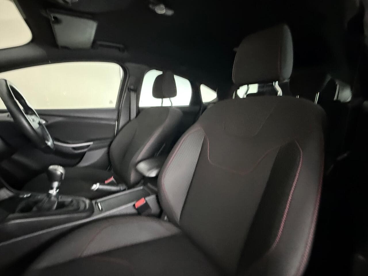 Ford Focus thumbnail Seat Front Passenger