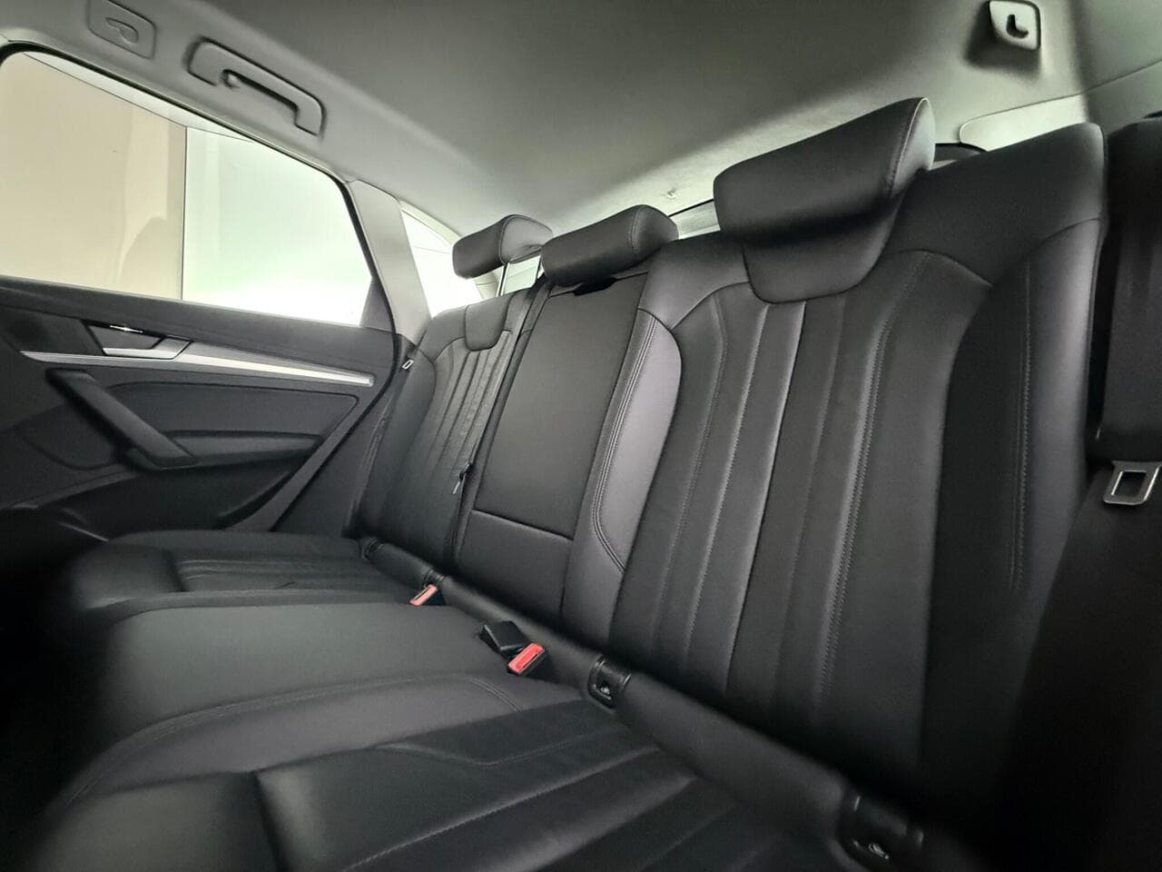 Audi Q5 thumbnail Seats Rear