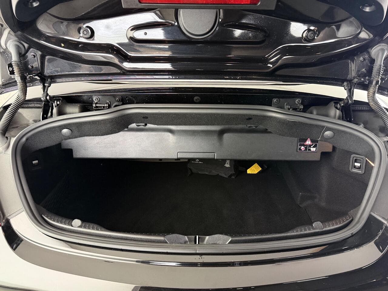 Mercedes-Benz C Class thumbnail Boot