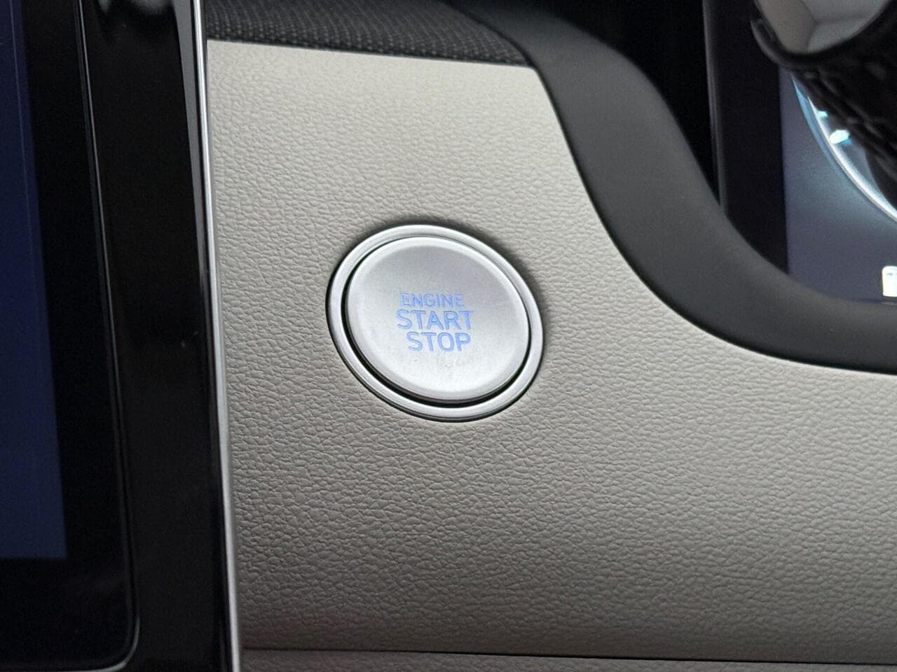 Hyundai TUCSON thumbnail Misc Controls