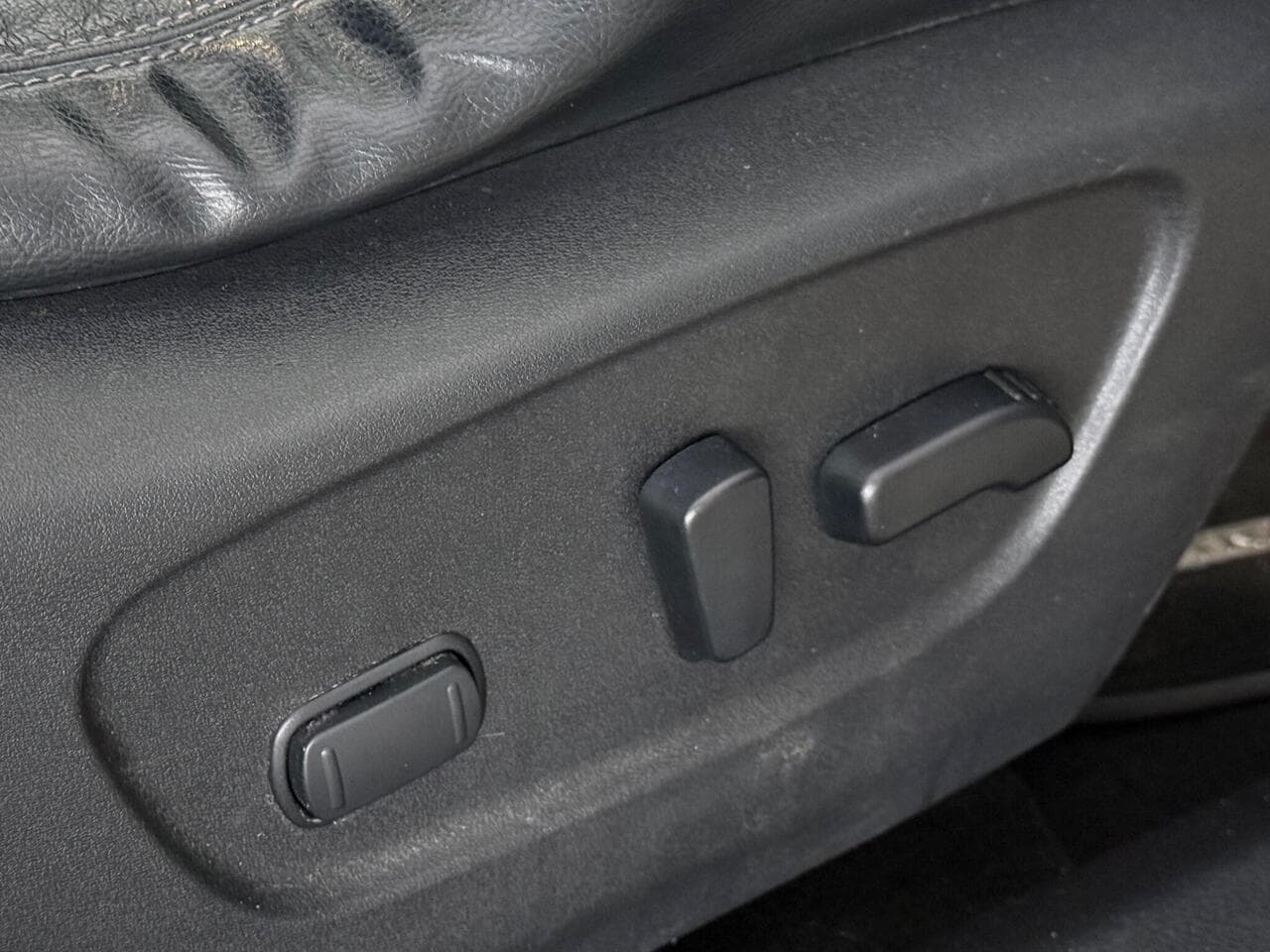 Nissan X-Trail thumbnail Misc Controls