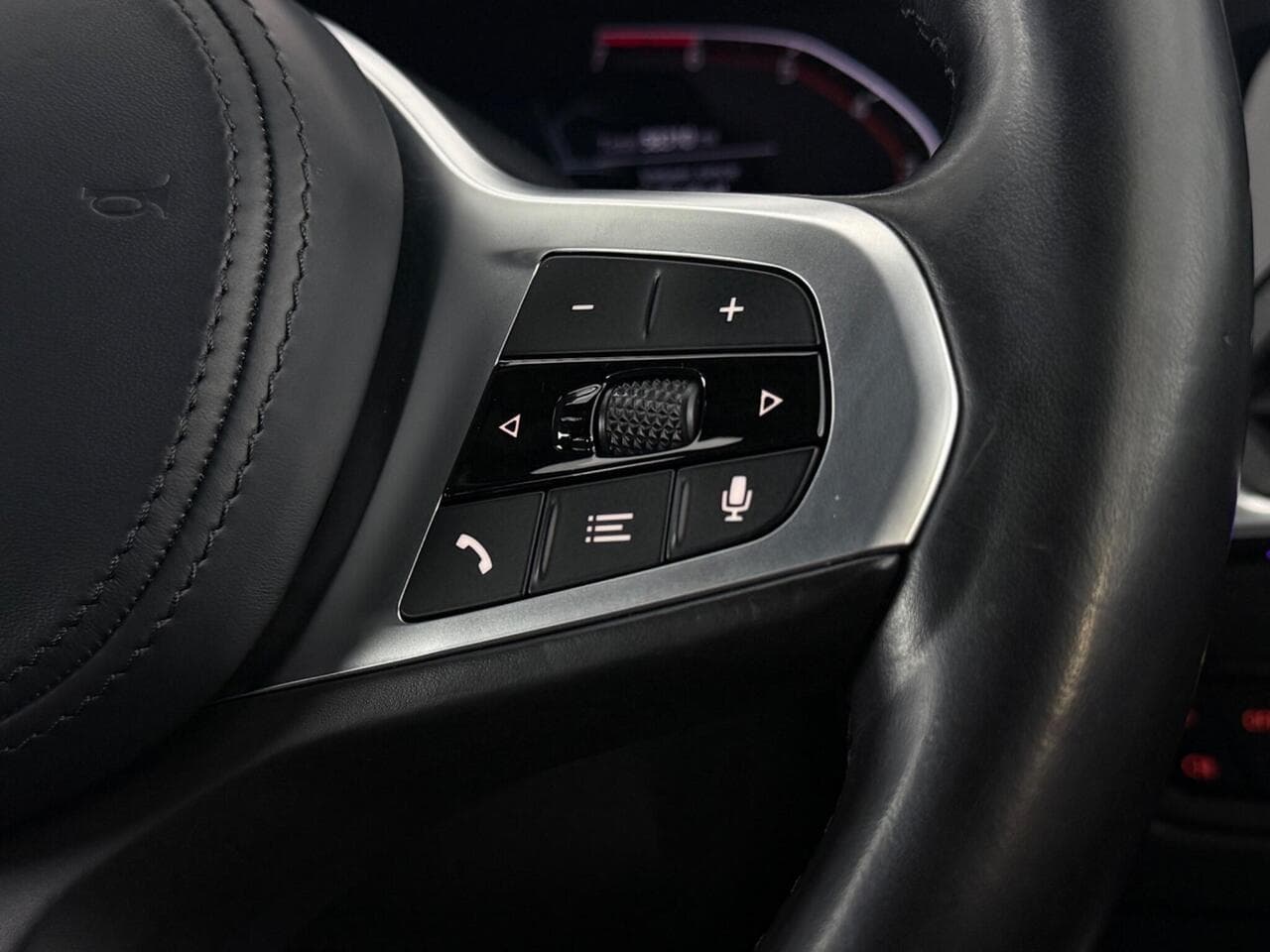 BMW 3 Series thumbnail Misc Controls