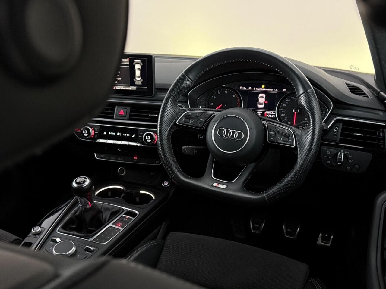 Audi A4 thumbnail Interior Front