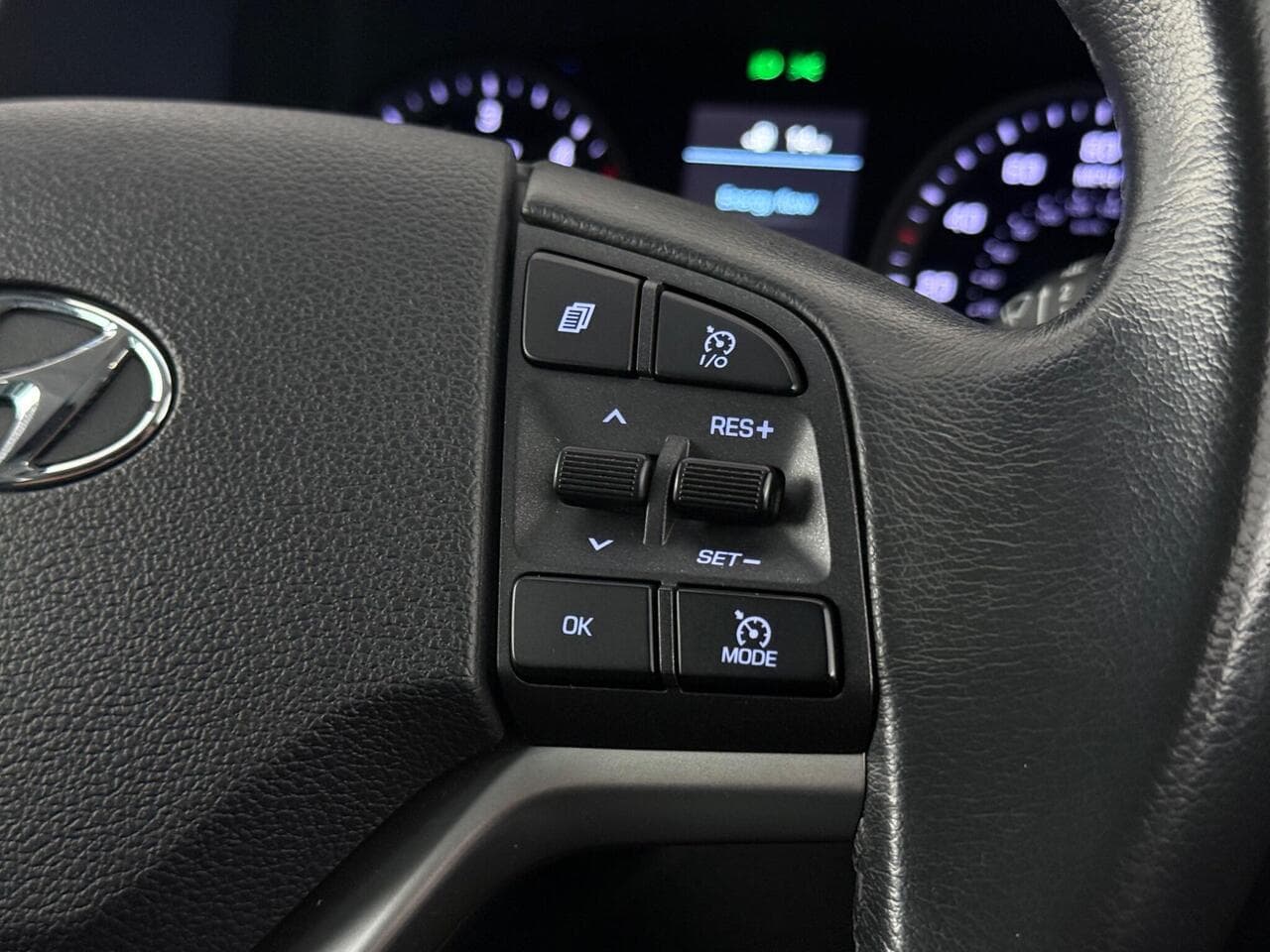 Hyundai TUCSON thumbnail Misc Controls