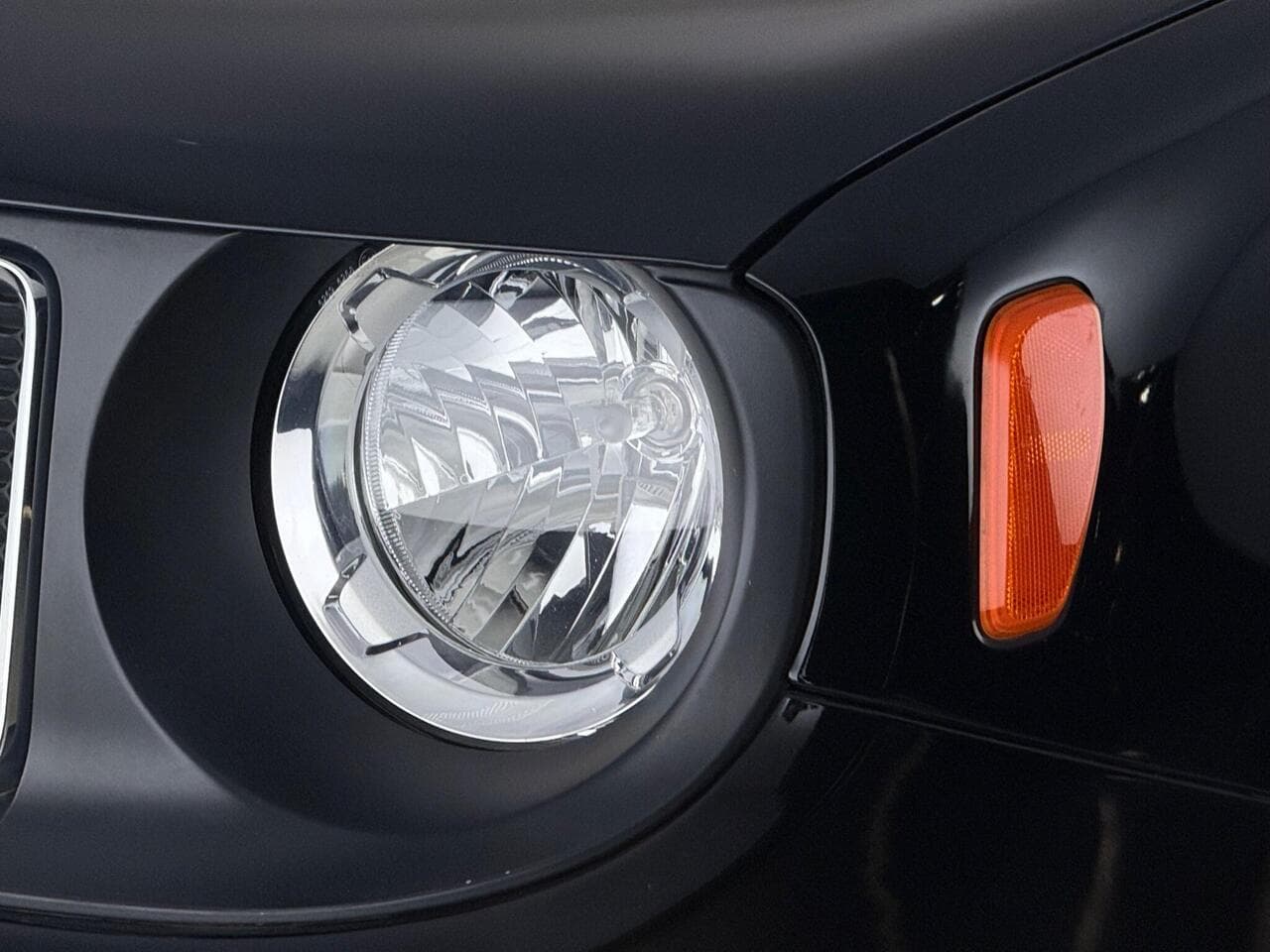 Jeep Renegade thumbnail Lights Front