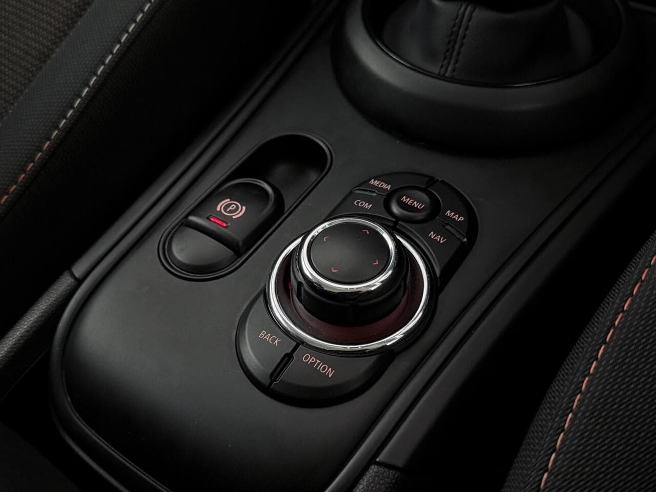MINI Countryman thumbnail Misc Controls