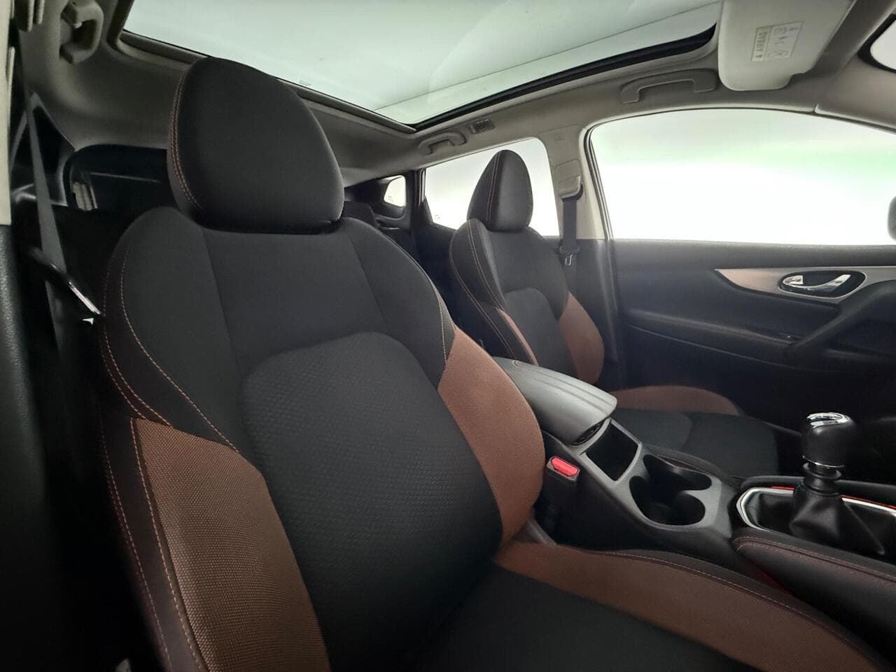 Nissan Qashqai thumbnail Seat Driver
