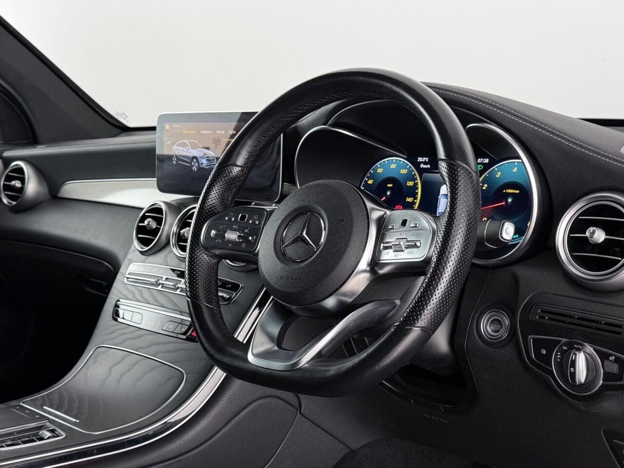 Mercedes-Benz GLC thumbnail Inconclusive