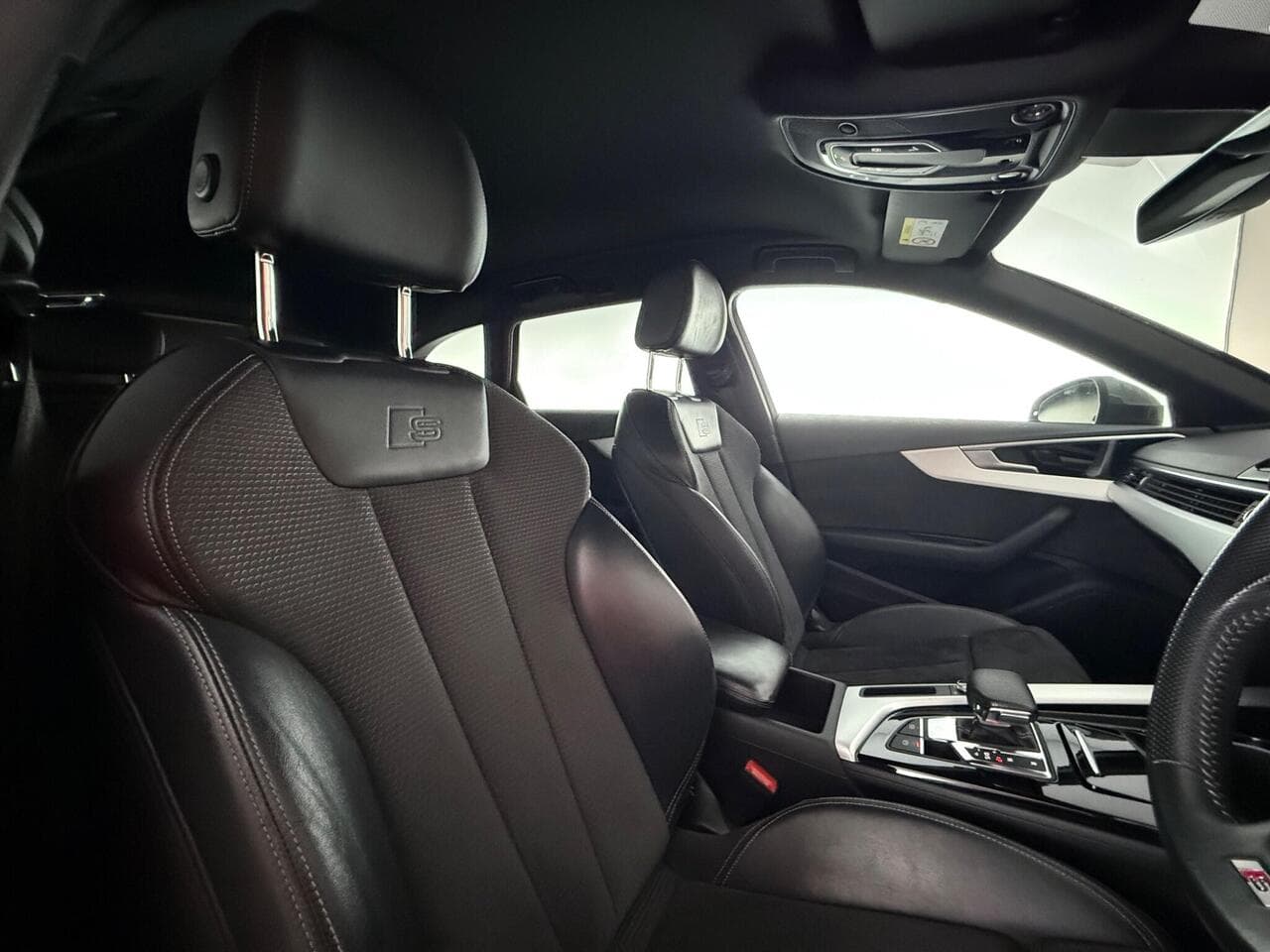 Audi A4 Avant thumbnail Seat Driver