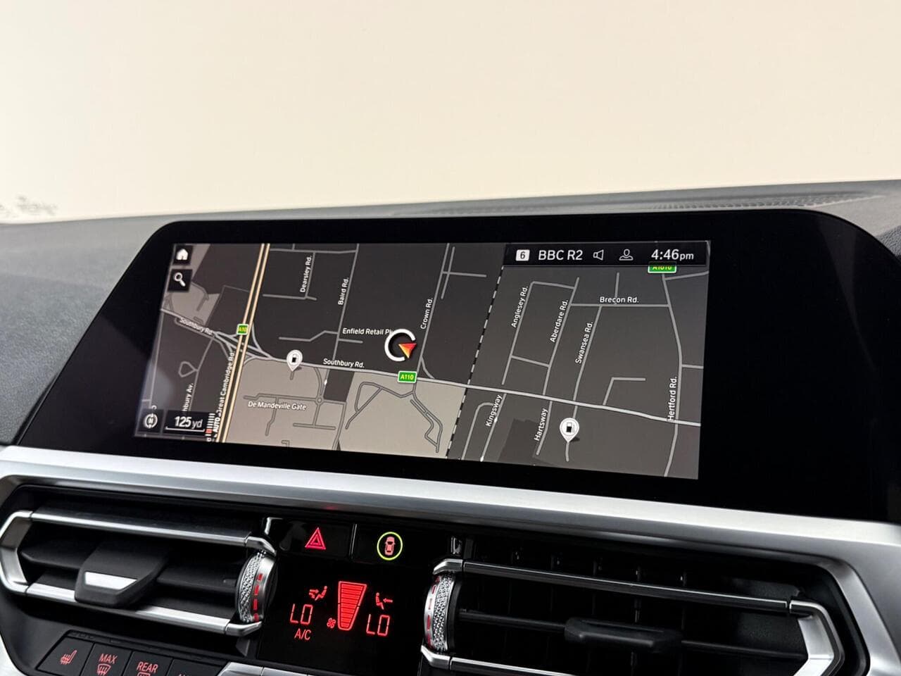 BMW 3 Series thumbnail Infotainment System