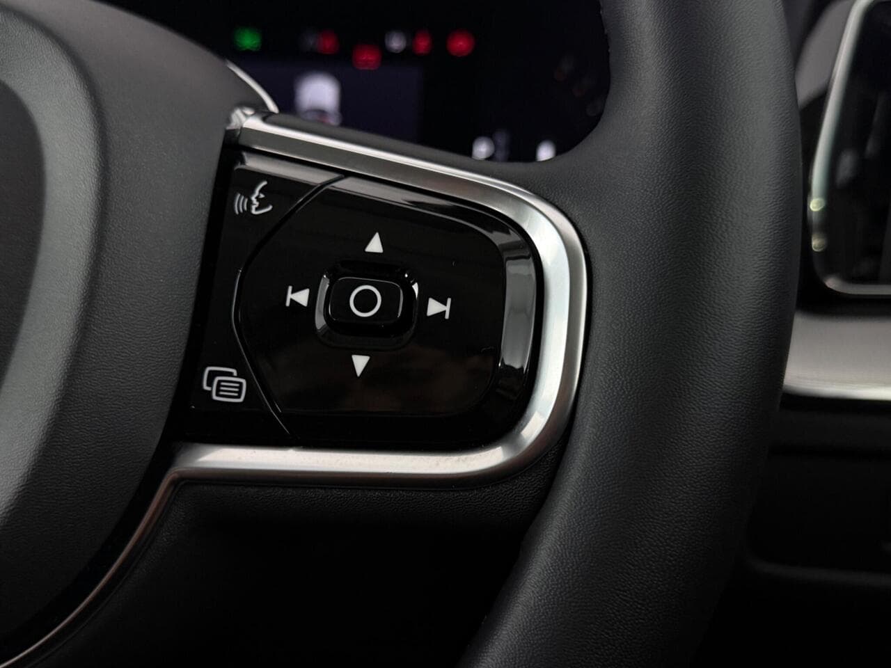 Volvo XC60 thumbnail Misc Controls