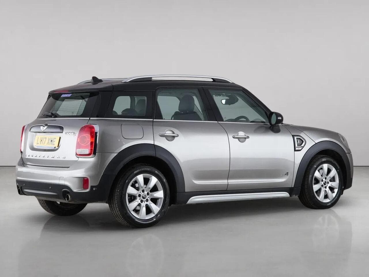 MINI Countryman thumbnail Side Right