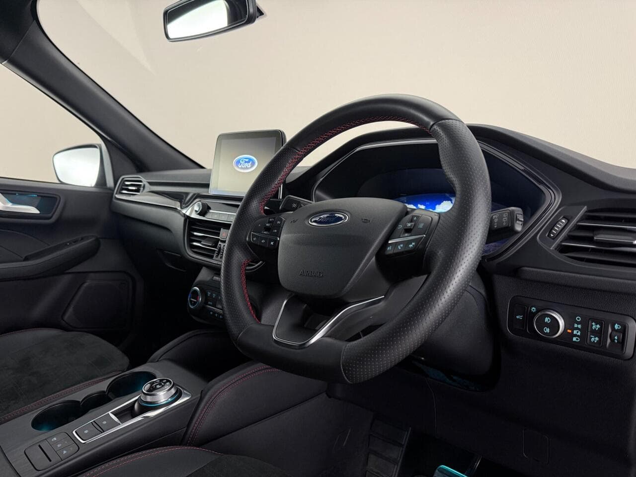 Ford Kuga thumbnail Interior Front