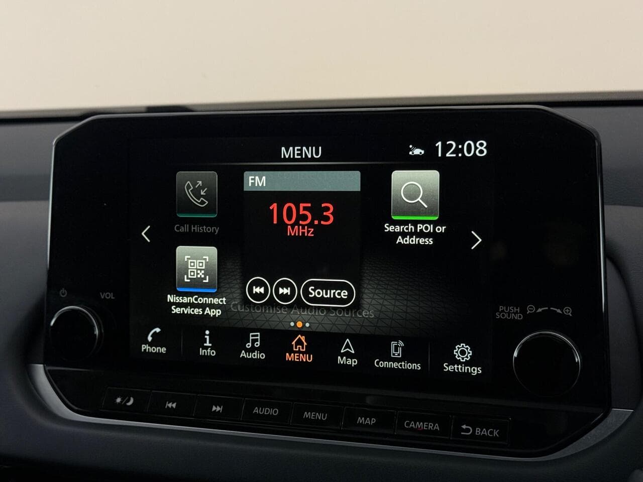 Nissan Qashqai thumbnail Infotainment System