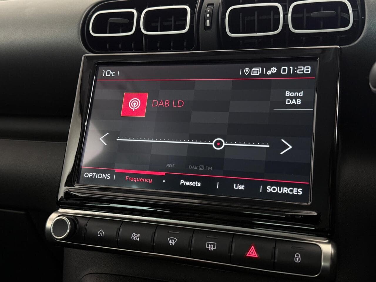 Citroen C3 Aircross thumbnail Infotainment System