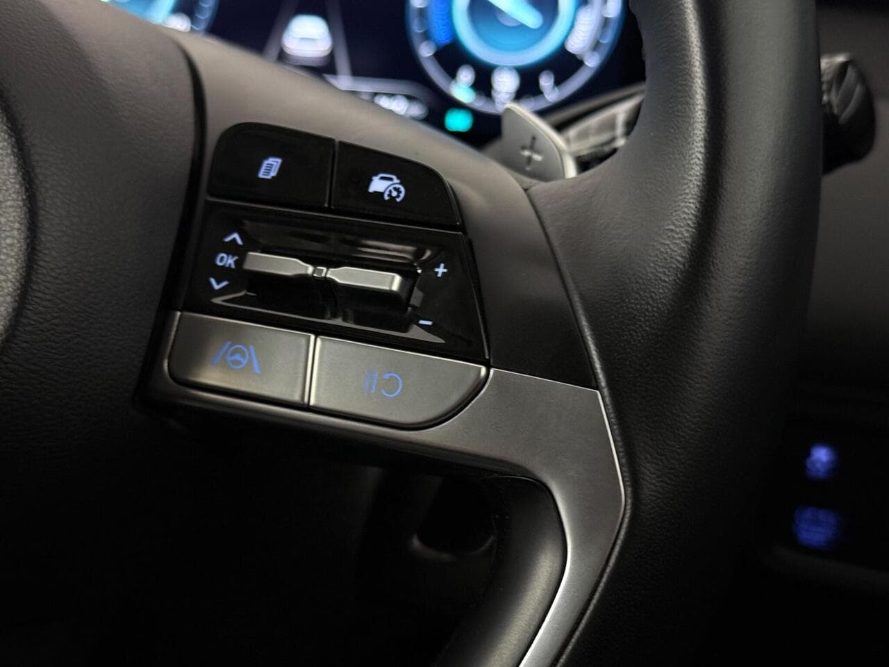 Hyundai TUCSON thumbnail Misc Controls