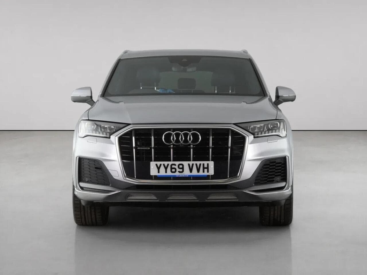 Audi Q7 thumbnail Front