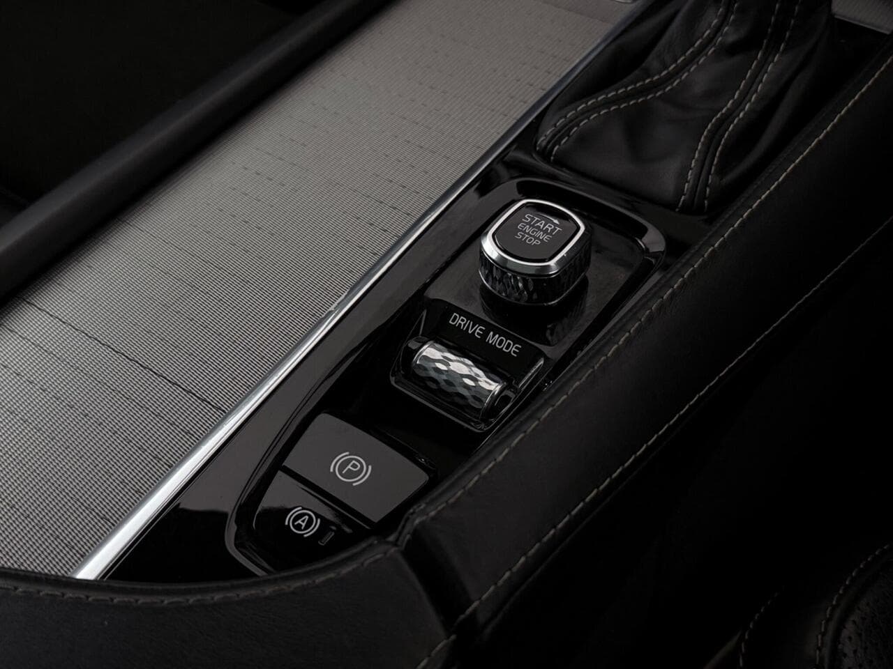 Volvo XC90 thumbnail Misc Controls