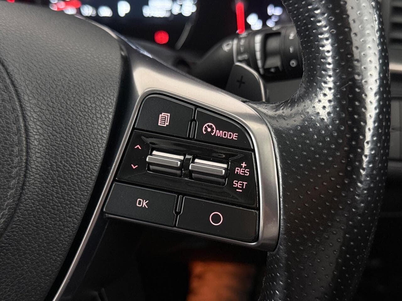 Kia Sorento thumbnail Misc Controls