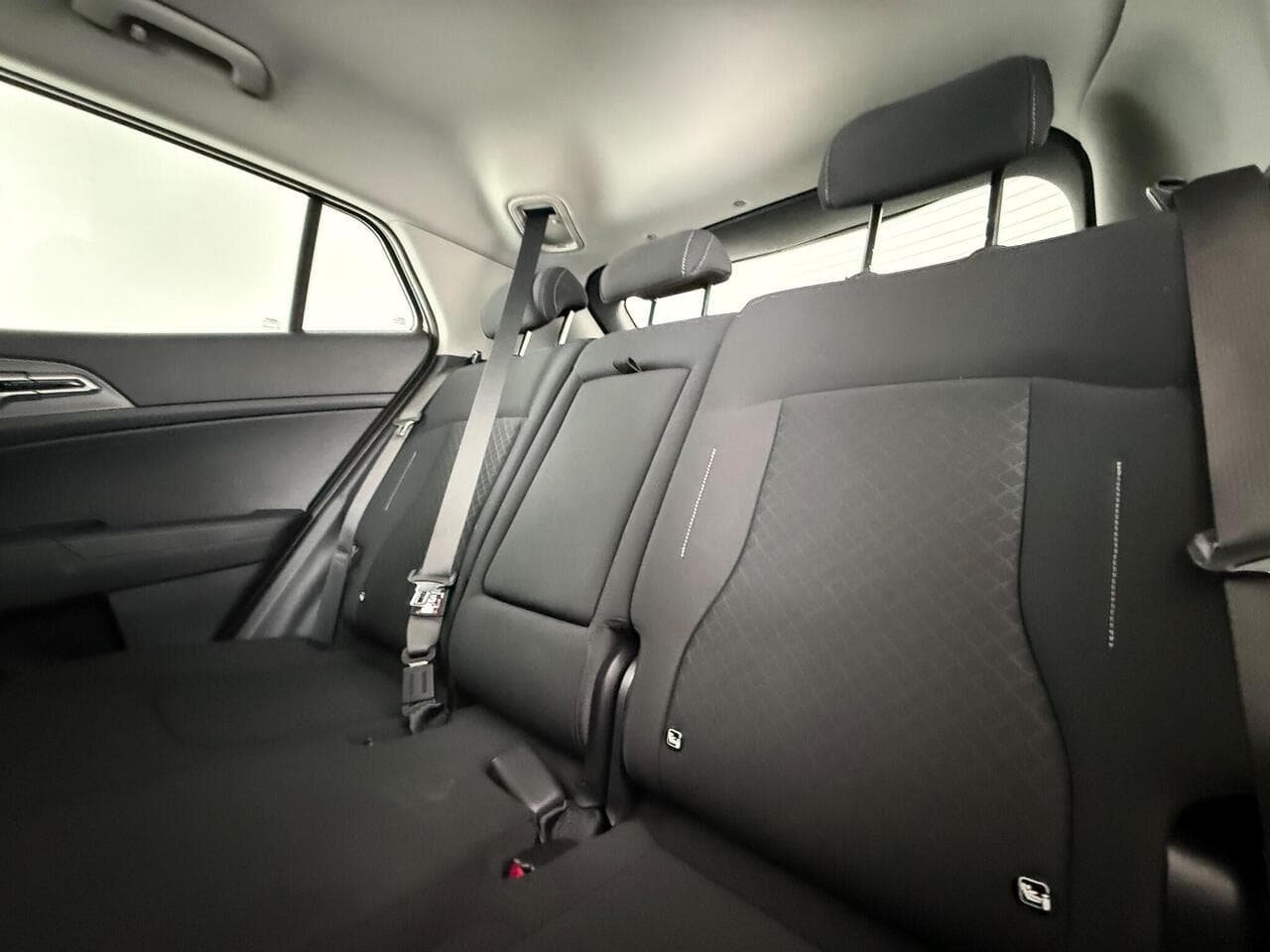 Kia Sportage thumbnail Seats Rear