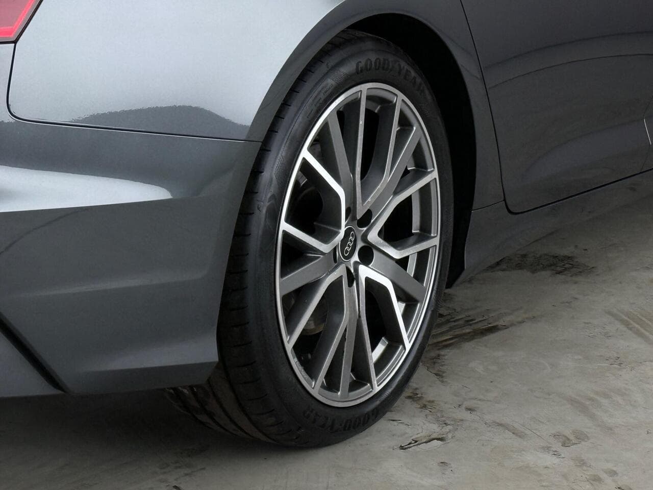 Audi A6 Avant thumbnail Wheel