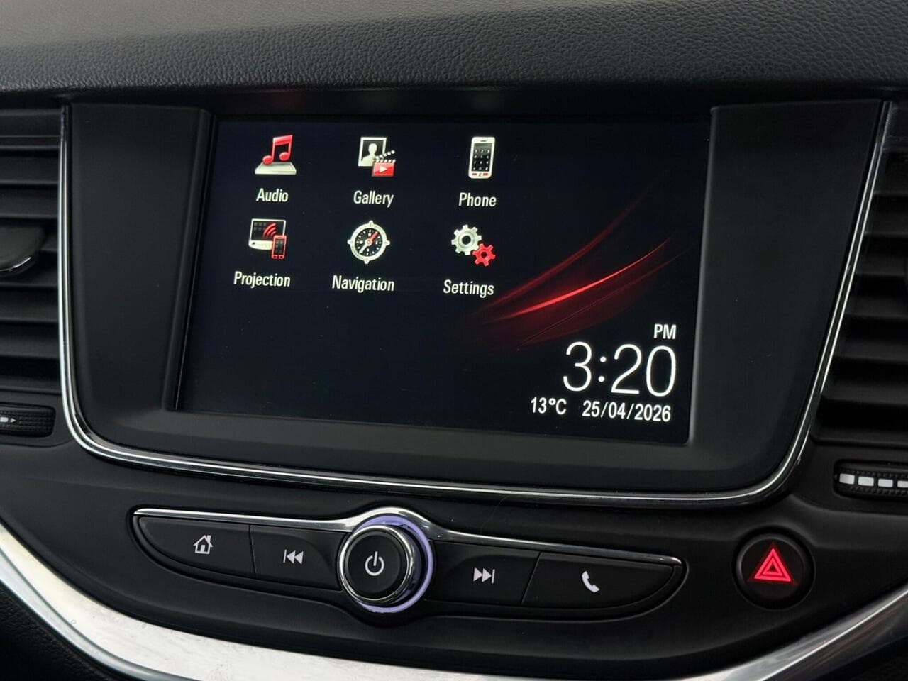 Vauxhall Astra thumbnail Infotainment System