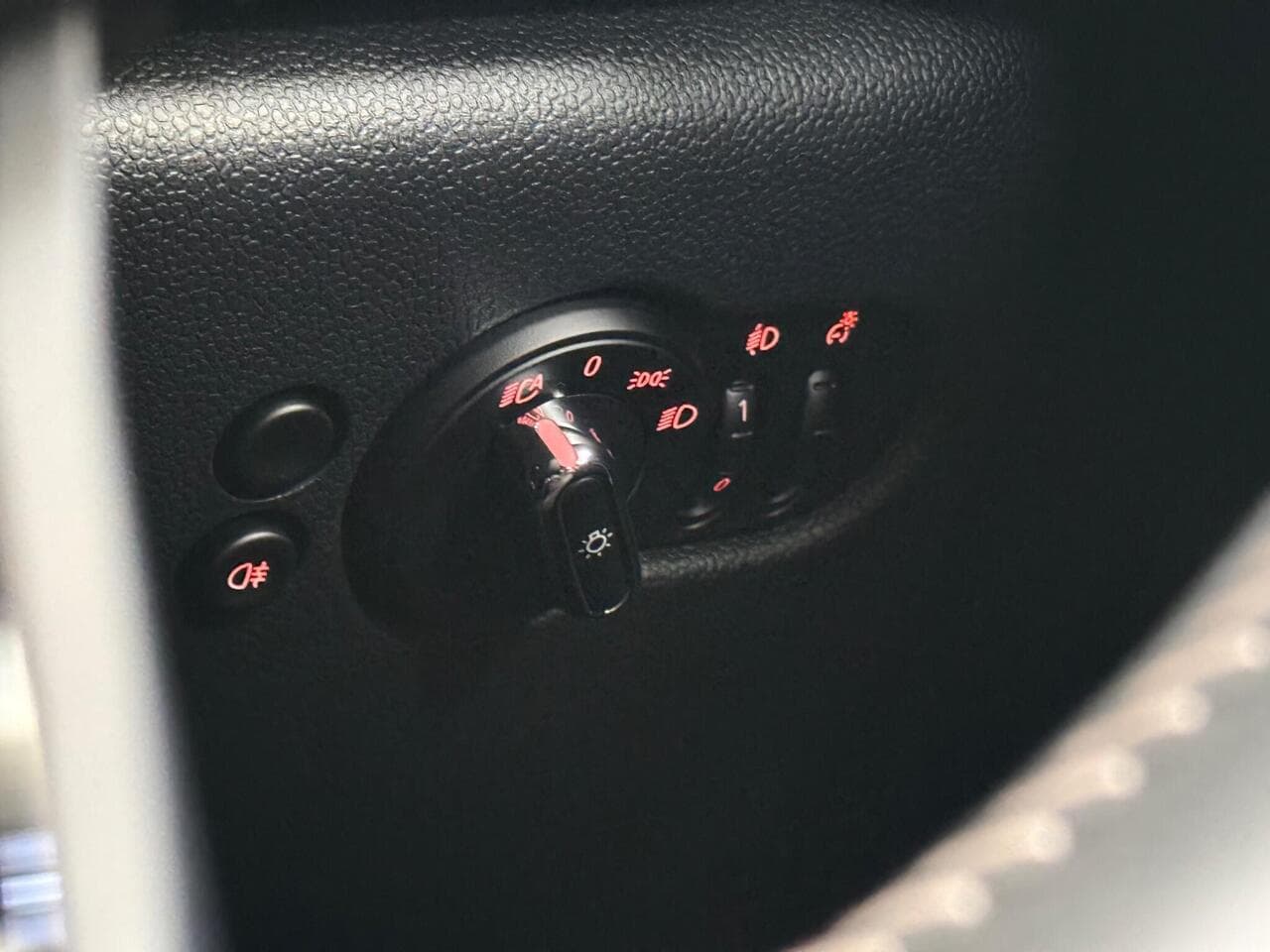 MINI Hatch thumbnail Misc Controls