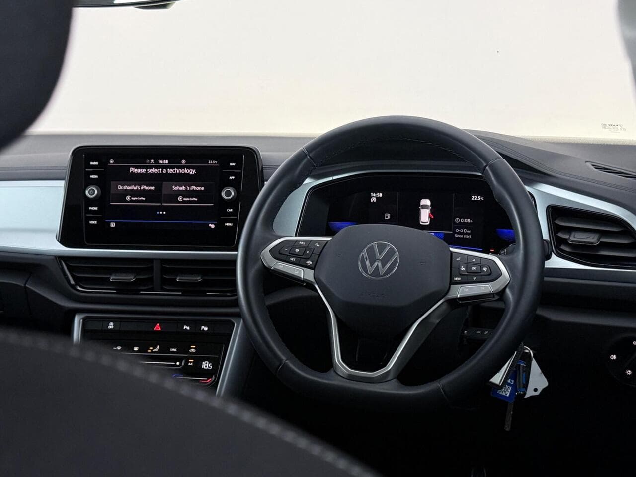 Volkswagen T-Roc thumbnail Steering Wheel