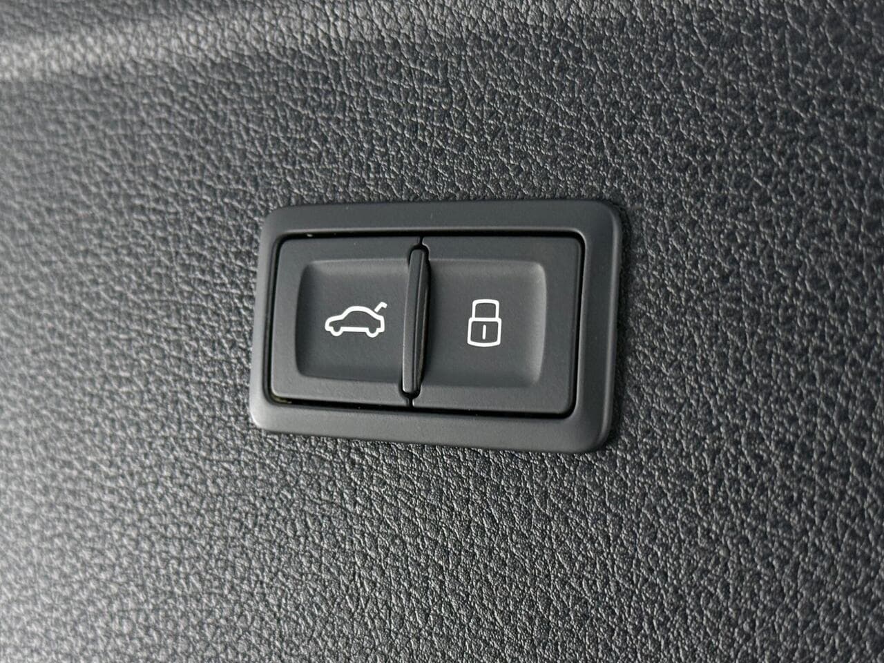 Audi Q5 thumbnail Misc Controls