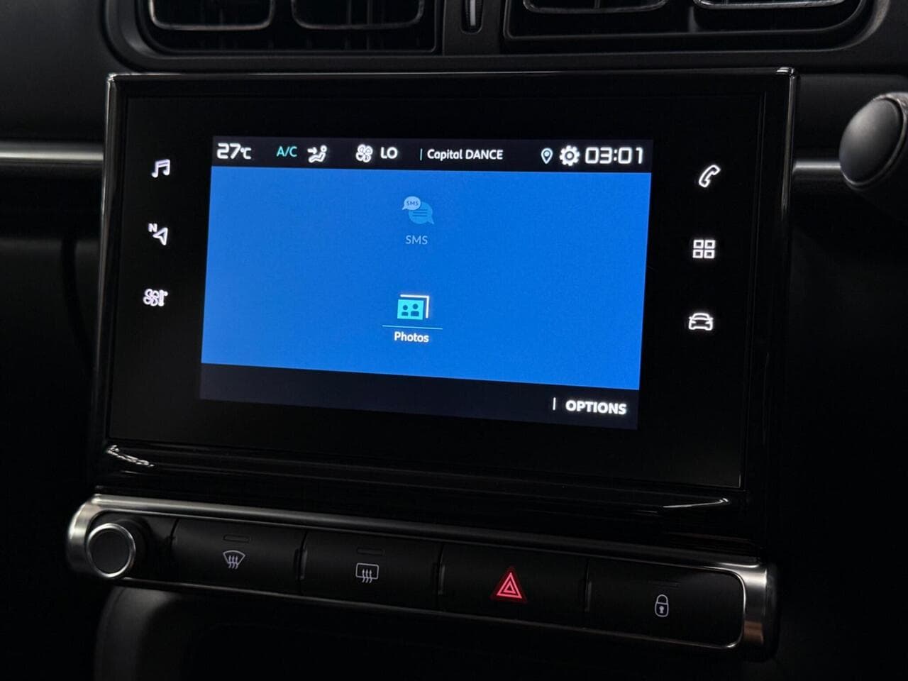 Citroen C3 thumbnail Infotainment System