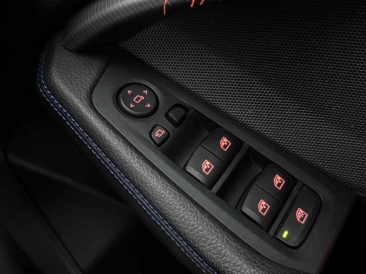 BMW 2 Series Gran Coupe thumbnail Misc Controls
