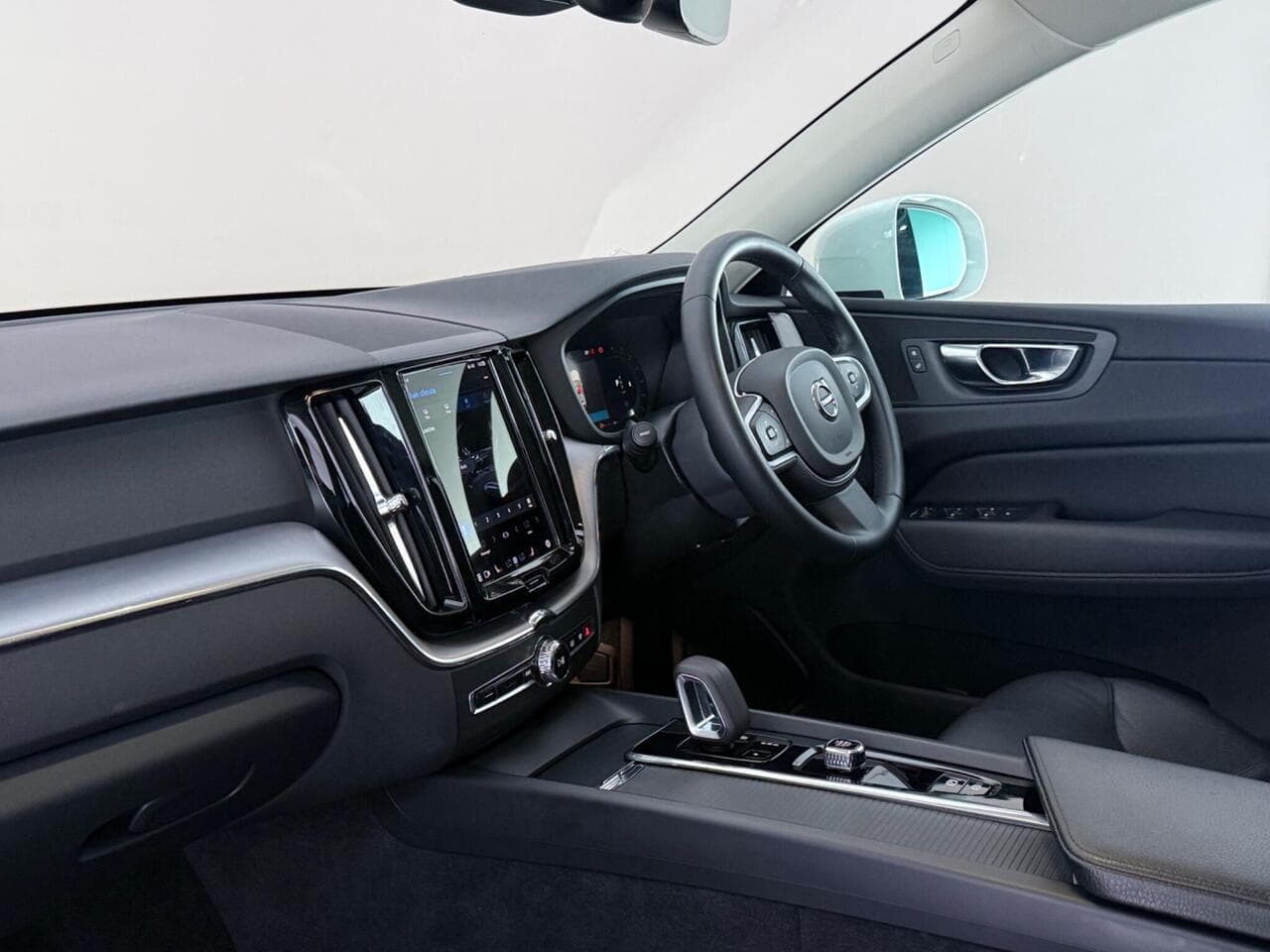 Volvo XC60 thumbnail Interior Front